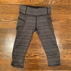 Lululemon Cropped Leggings-Grey Stripes-Size 4